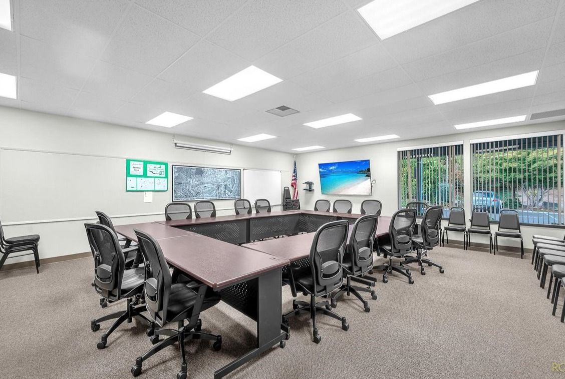 Community Clubhouse - Meeting Room