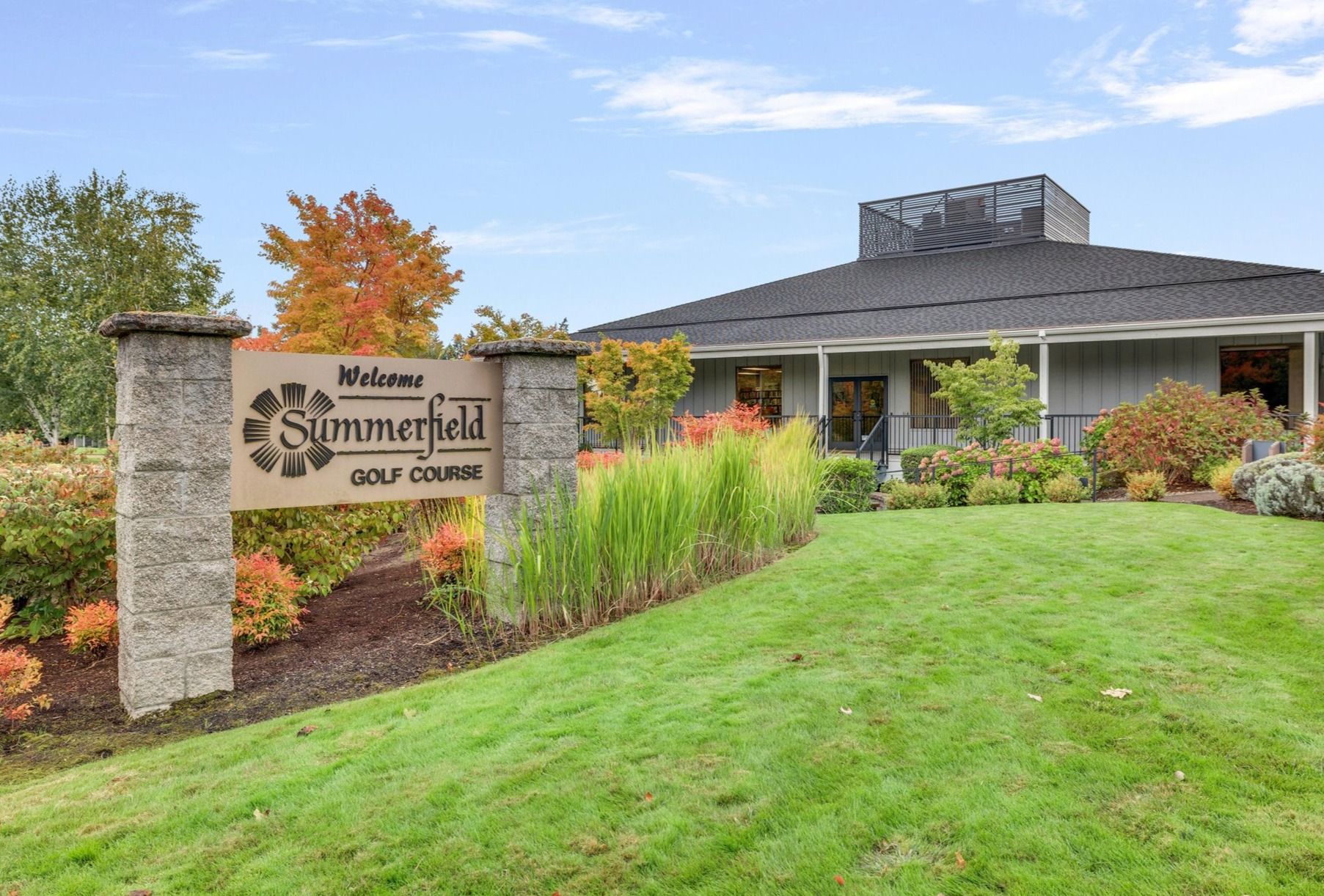 Community Clubhouse - Golf Course  Entrance