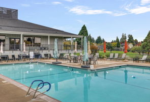 Community Amenities - Pool
