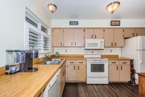 Kitchen 4