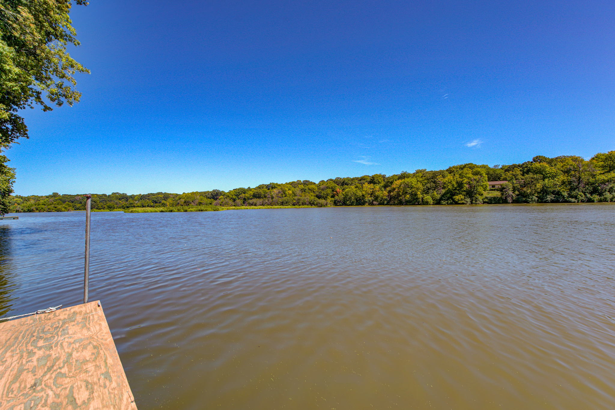 10 River Dock
