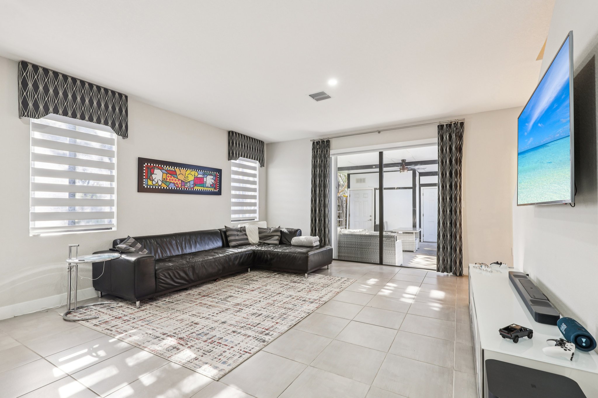 SW 235th St-S2703-005.jpg