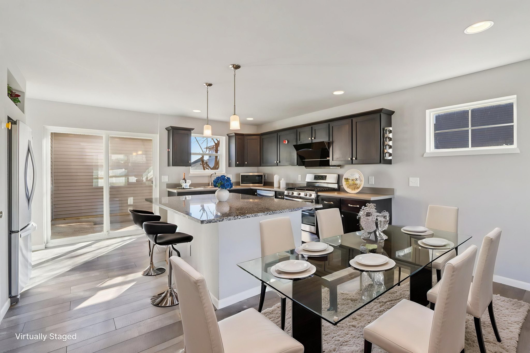 Siena Dr-S0303-012 virtually staged.jpeg