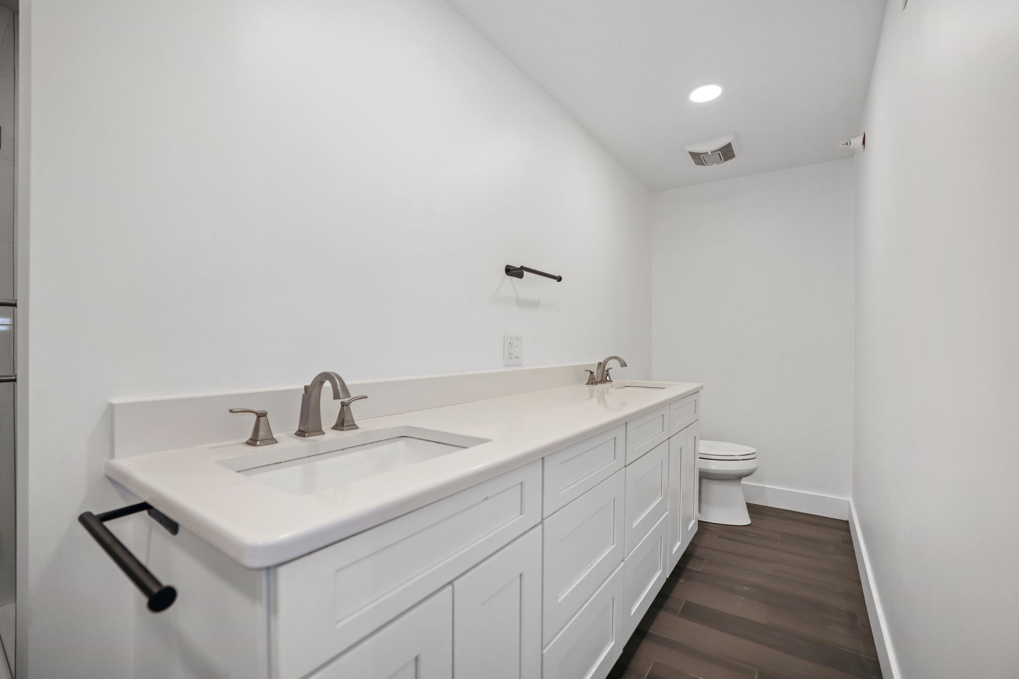 Bathroom 2 - 495A7225 (1)