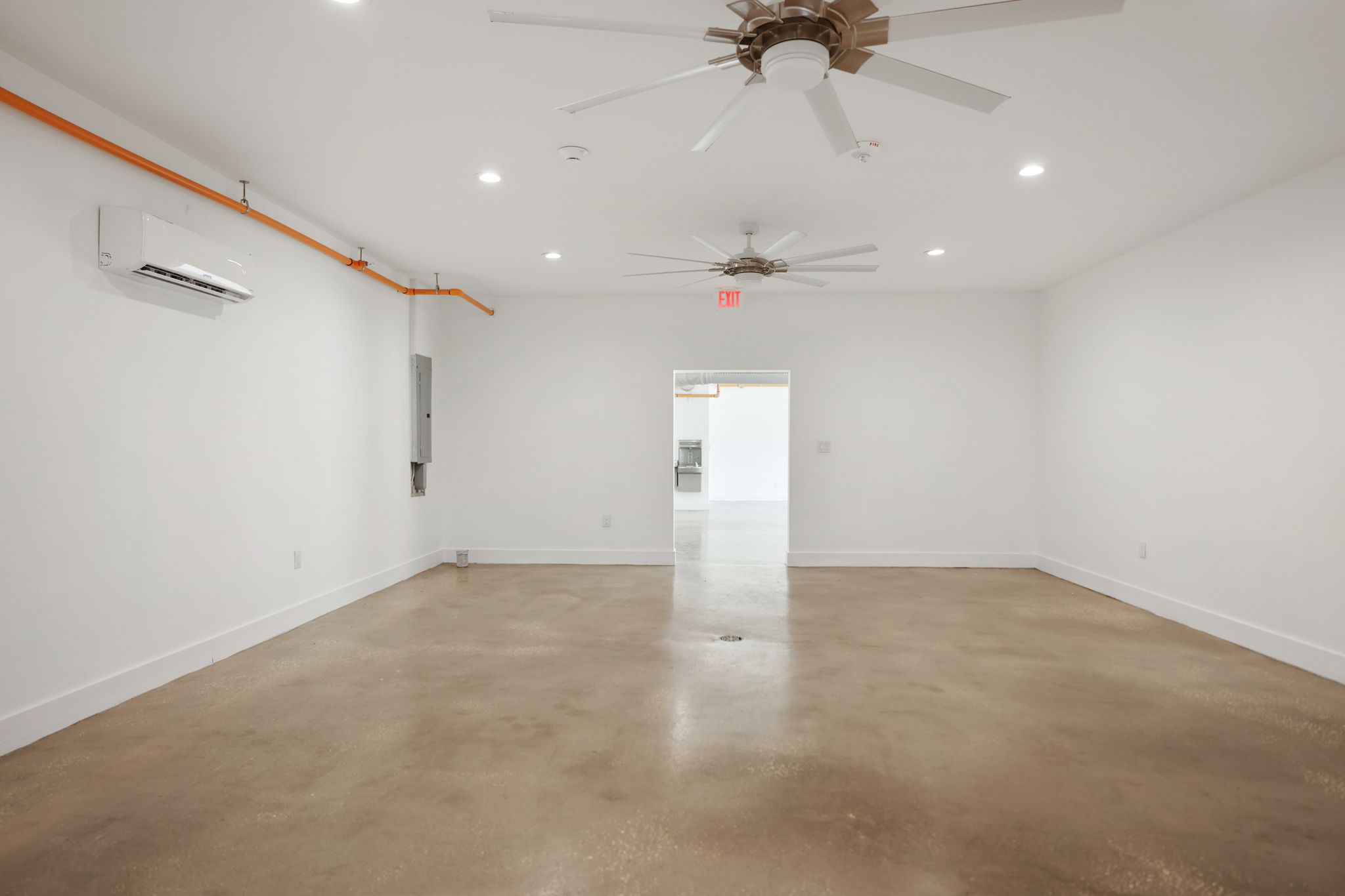 Bldg 2 Room 2 - 495A7287 (1)