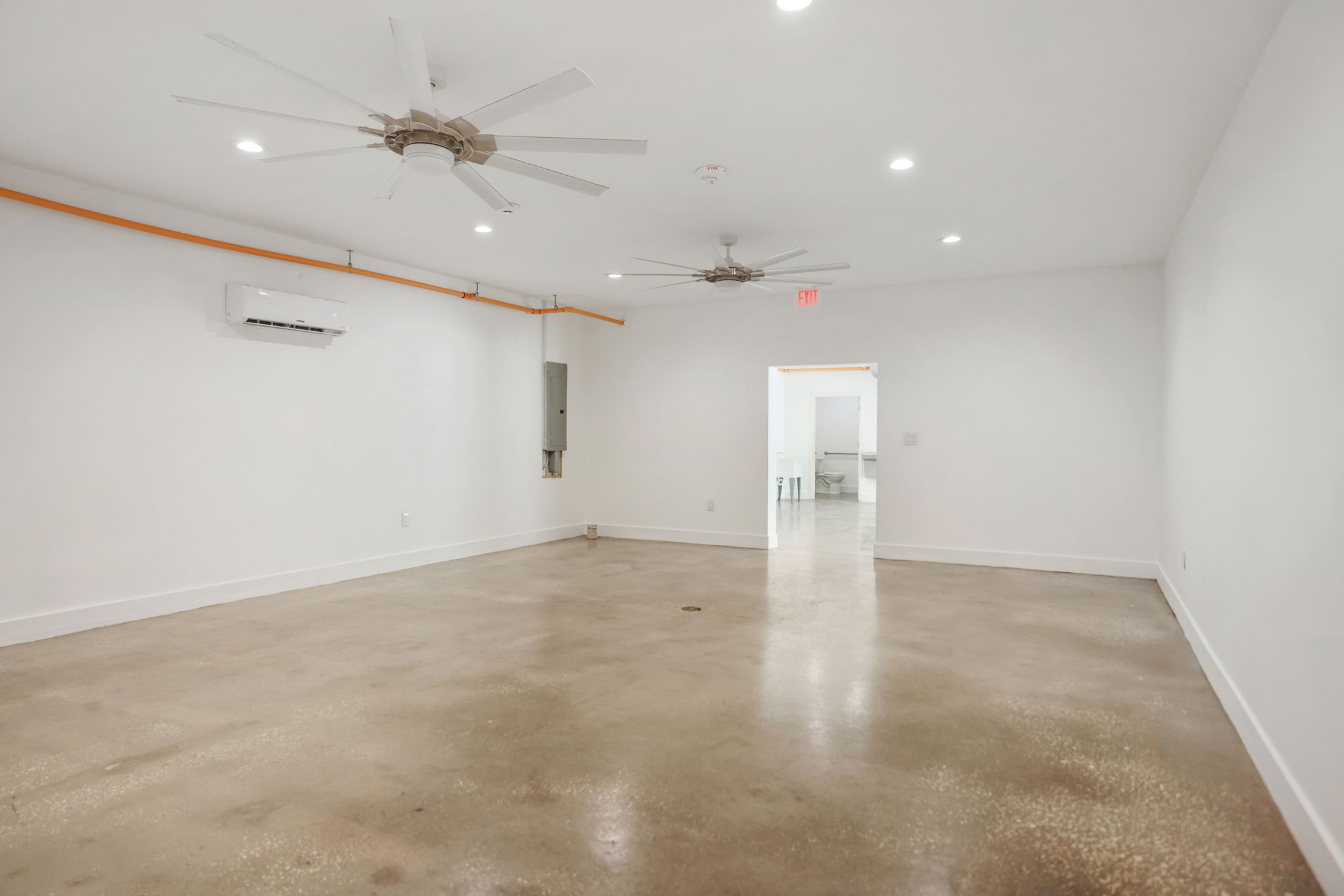 Bldg 2 Room 2 - 495A7289 (1)