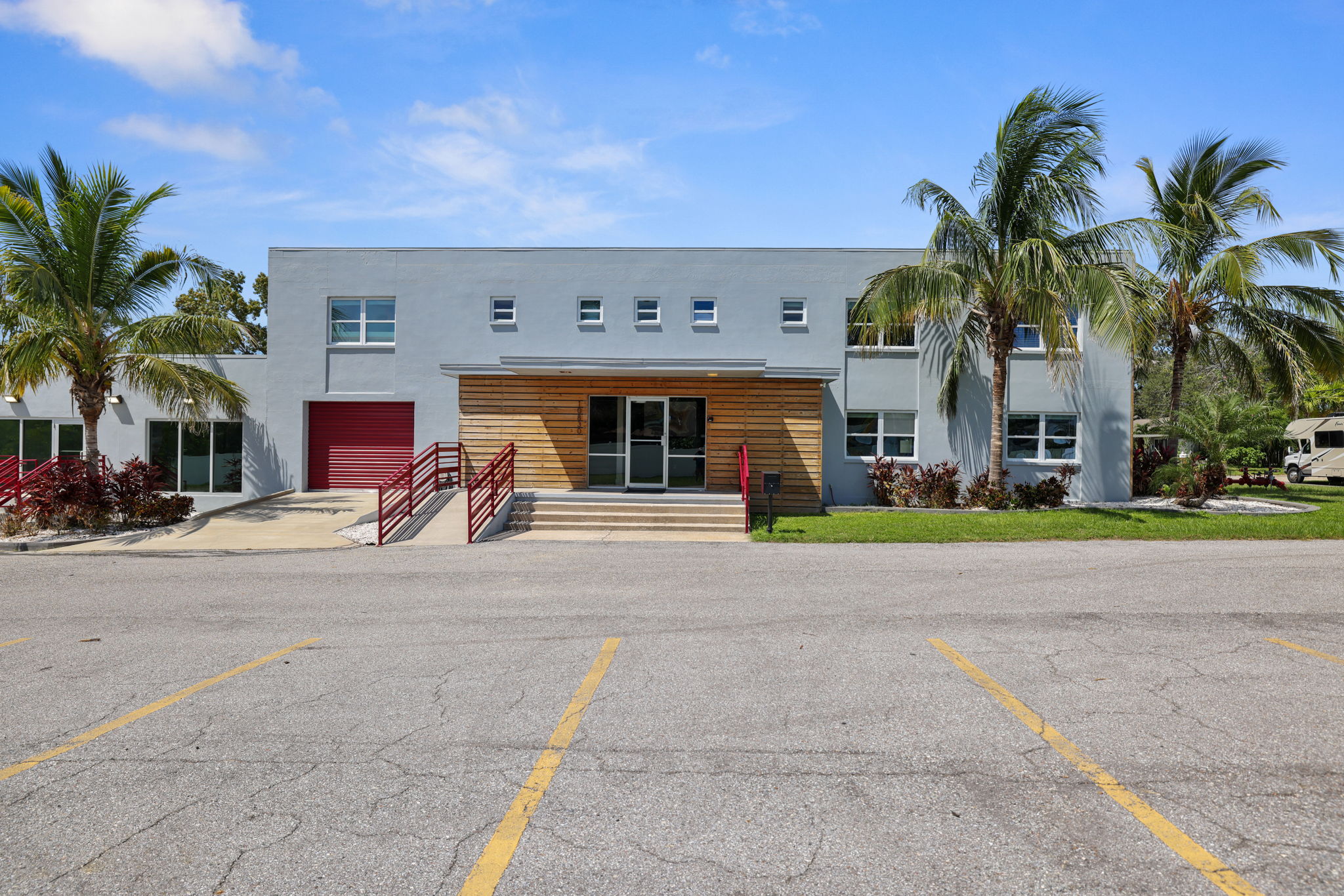 Front - 495A7358 (1)