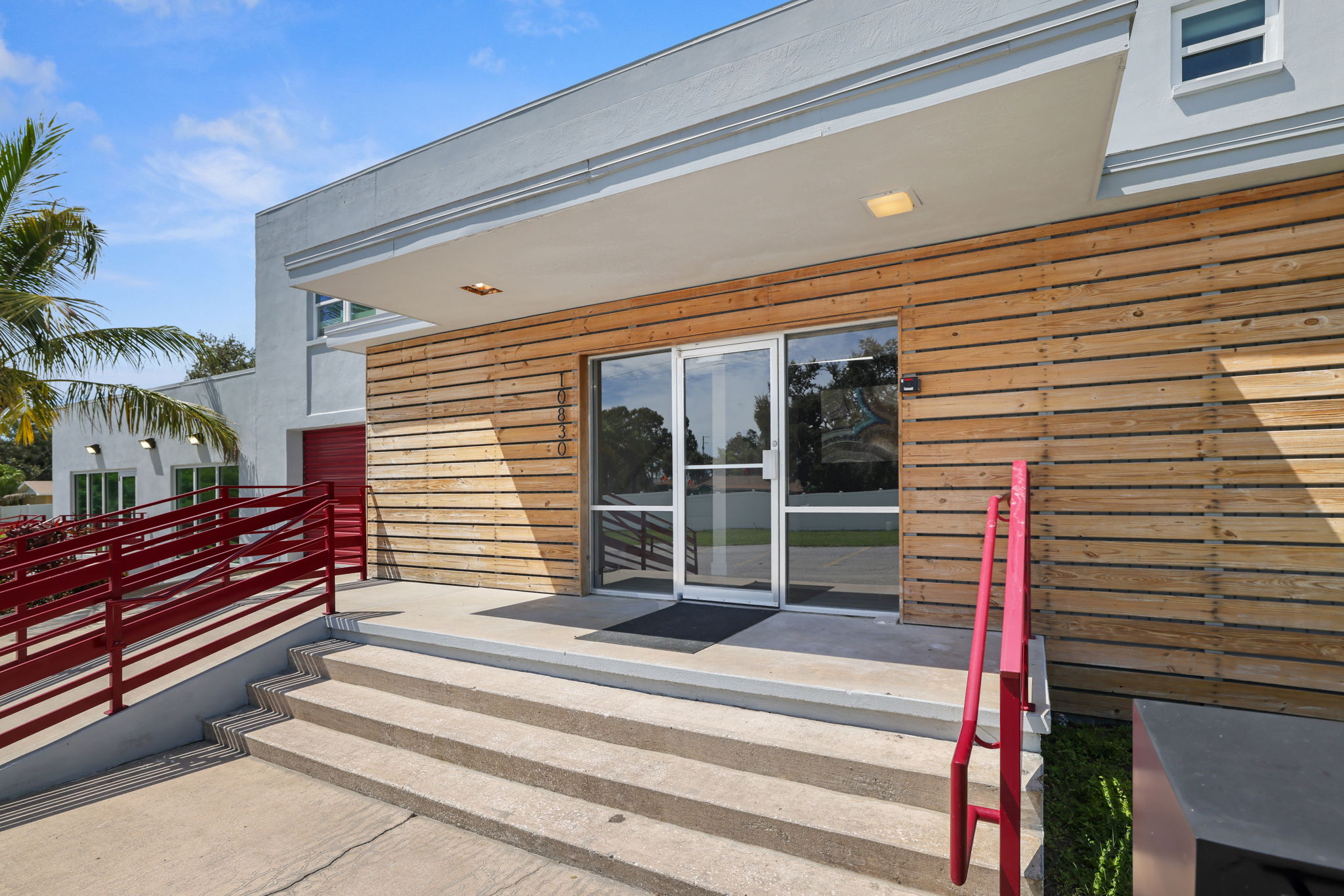 Front - 495A7374 (1)