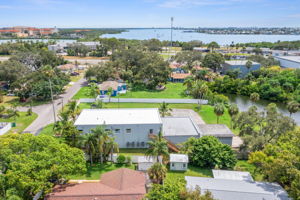 Back Drone - DJI_0813