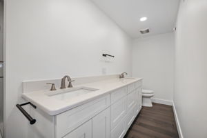 Bathroom 2 - 495A7225 (1)