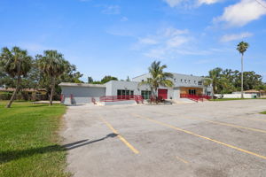 Front - 495A7352 (1)