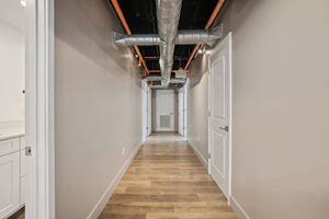 Hallway 2nd Floor - 495A7212 (1)