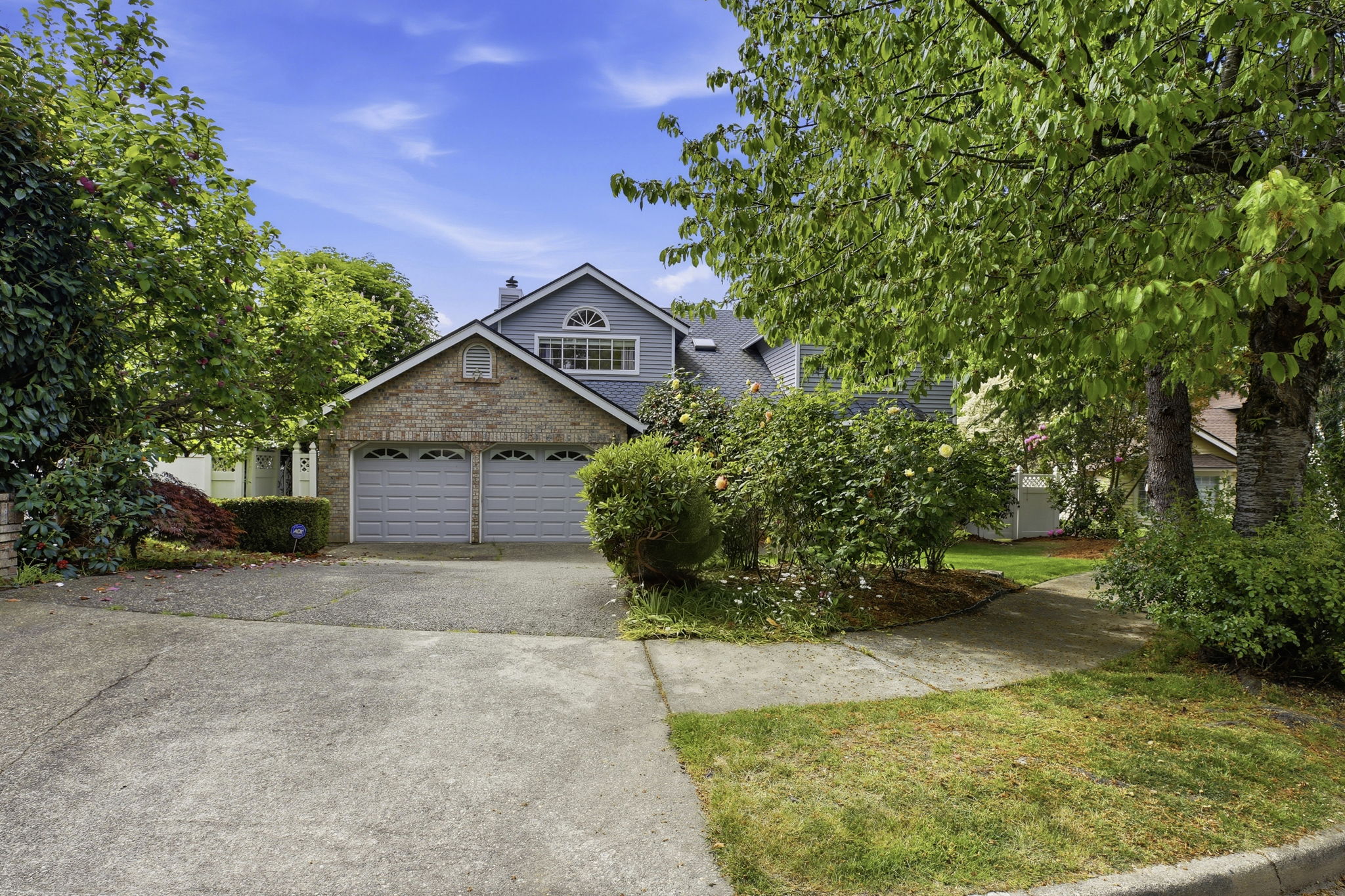 001_F8_10831 NE 64th St
