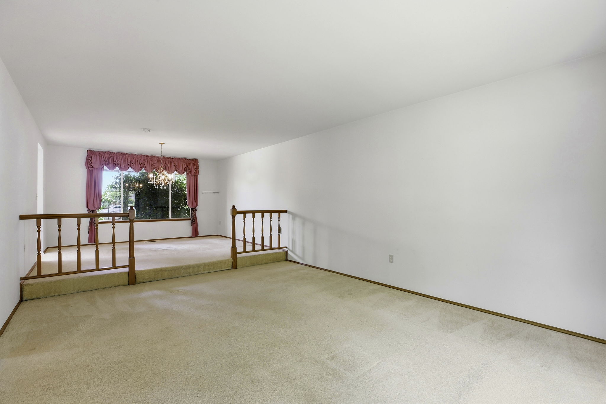 009_F8_10831 NE 64th St