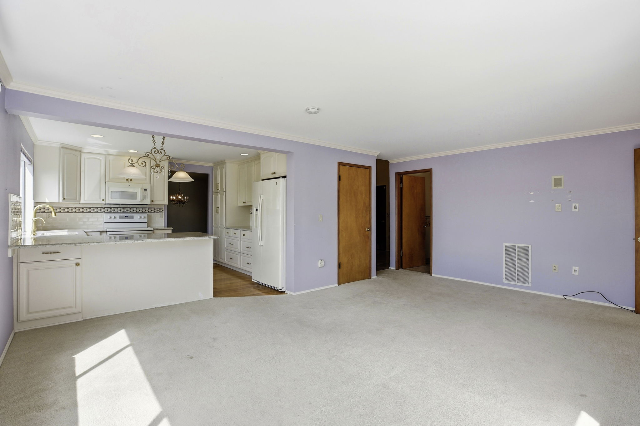 012_F8_10831 NE 64th St