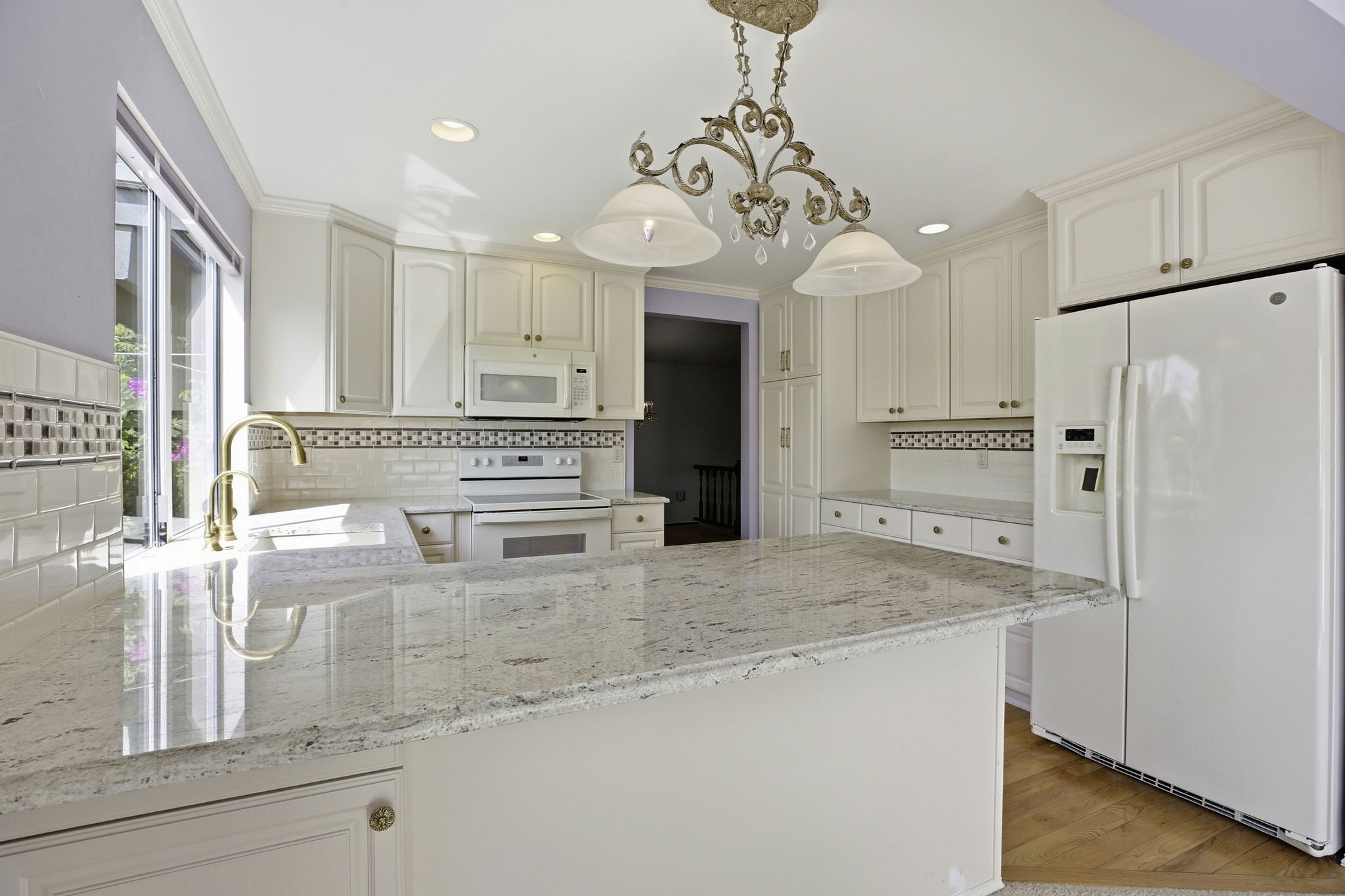 015_F8_10831 NE 64th St