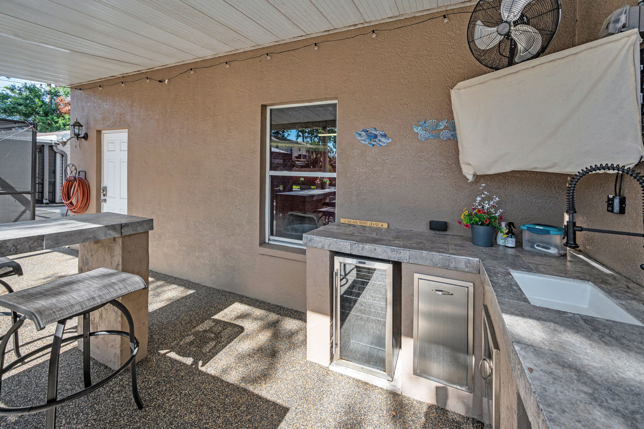 Covered Patio4