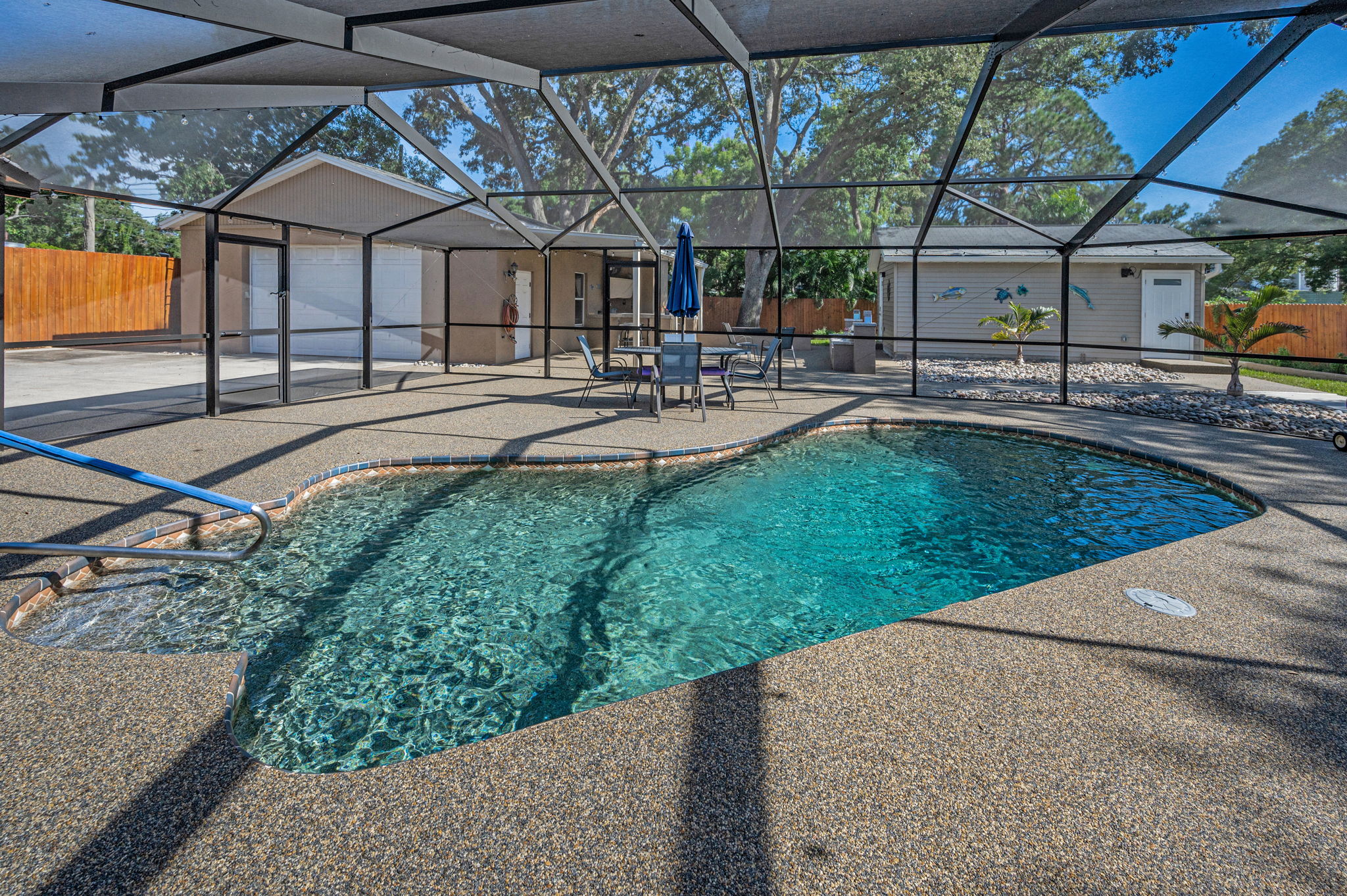 Pool2