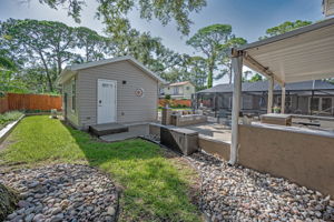 Guest Quarters1