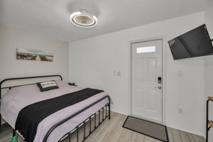 Guest Quarters4