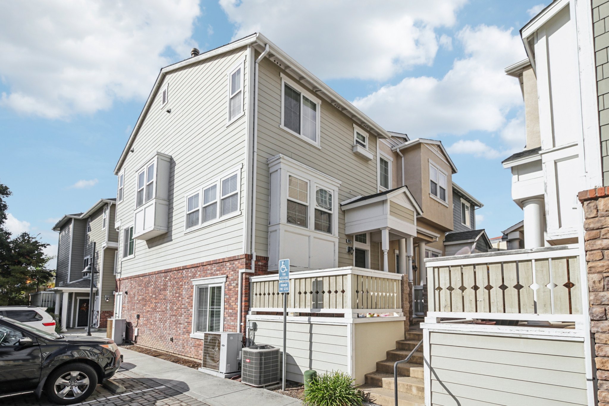 N Stelling Rd-S2310-032.jpg