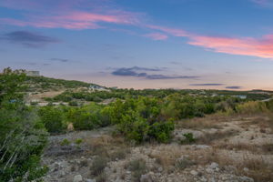  Photo 0