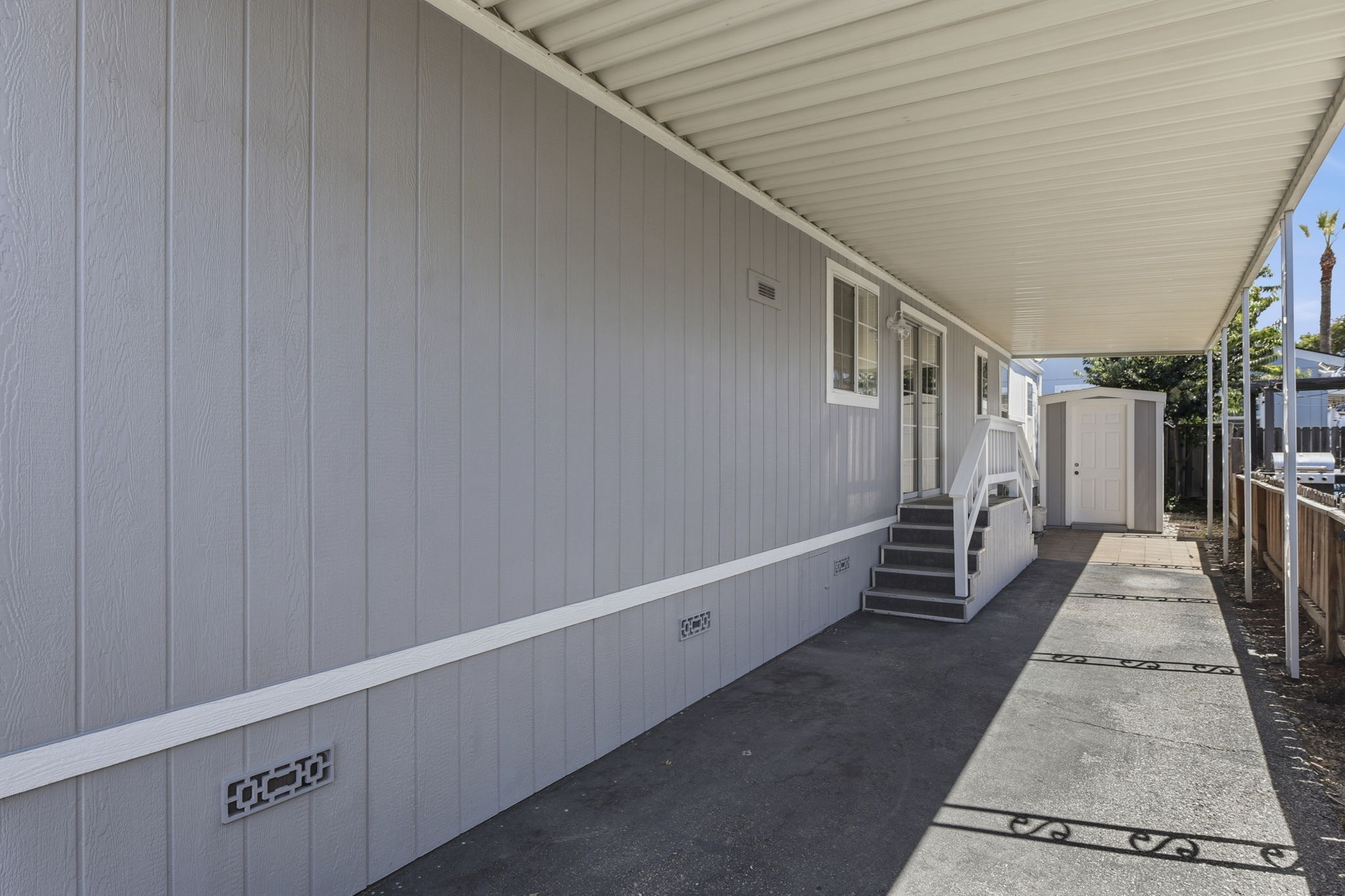038_F8_1085 Tasman Dr 123