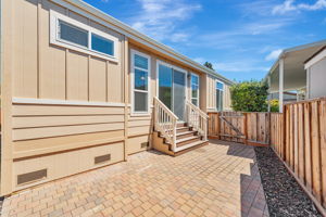 040_1085 Tasman Dr 74 