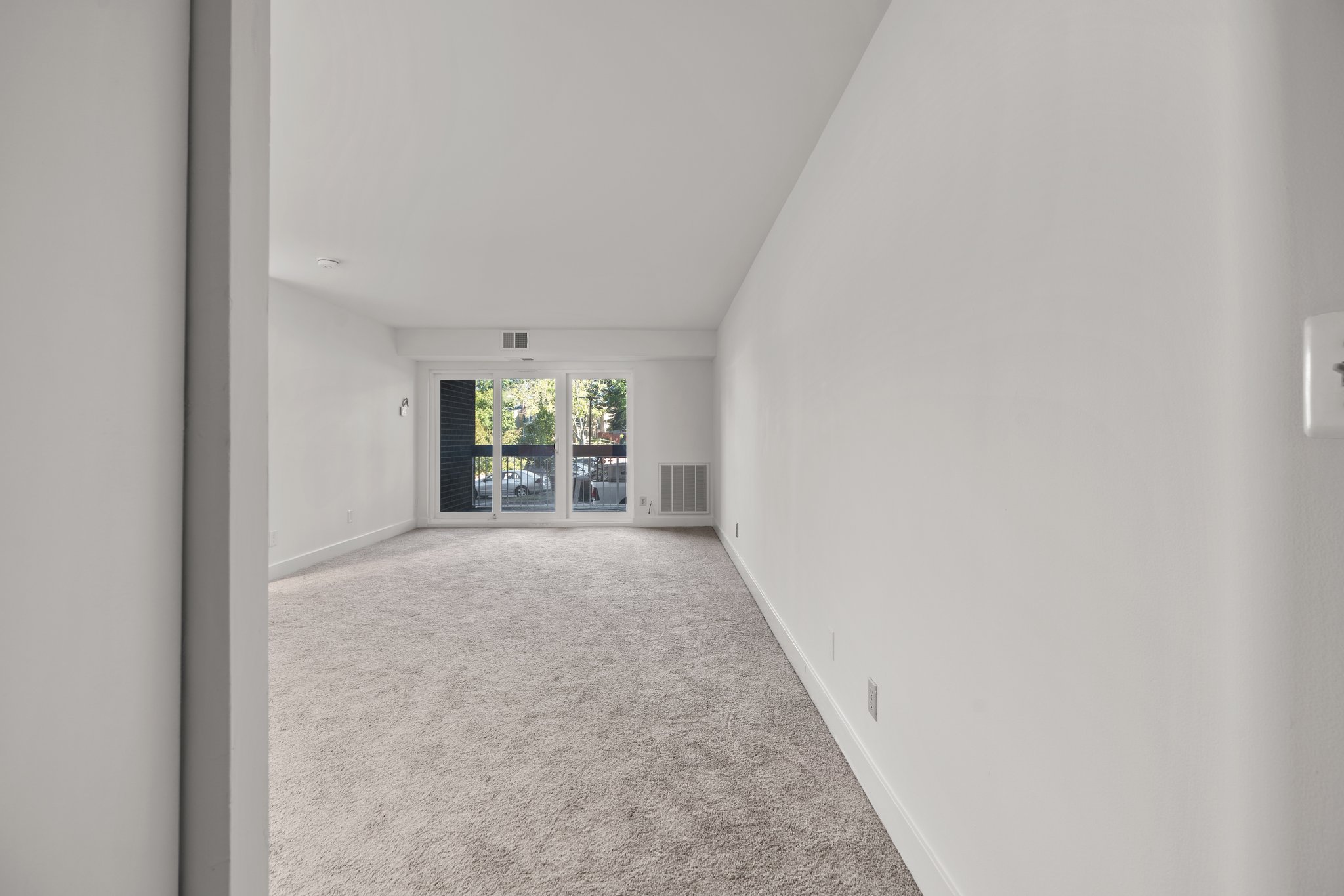 07. Living_Dining.jpg