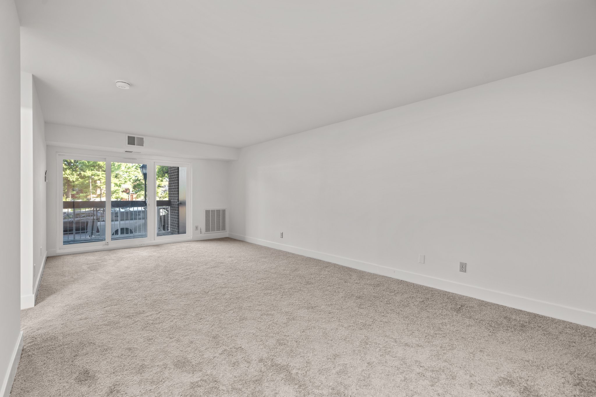 10. Living_Dining.jpg