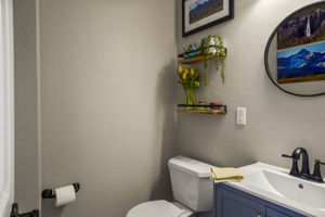  Photo 32