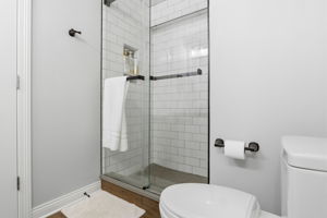  Photo 38