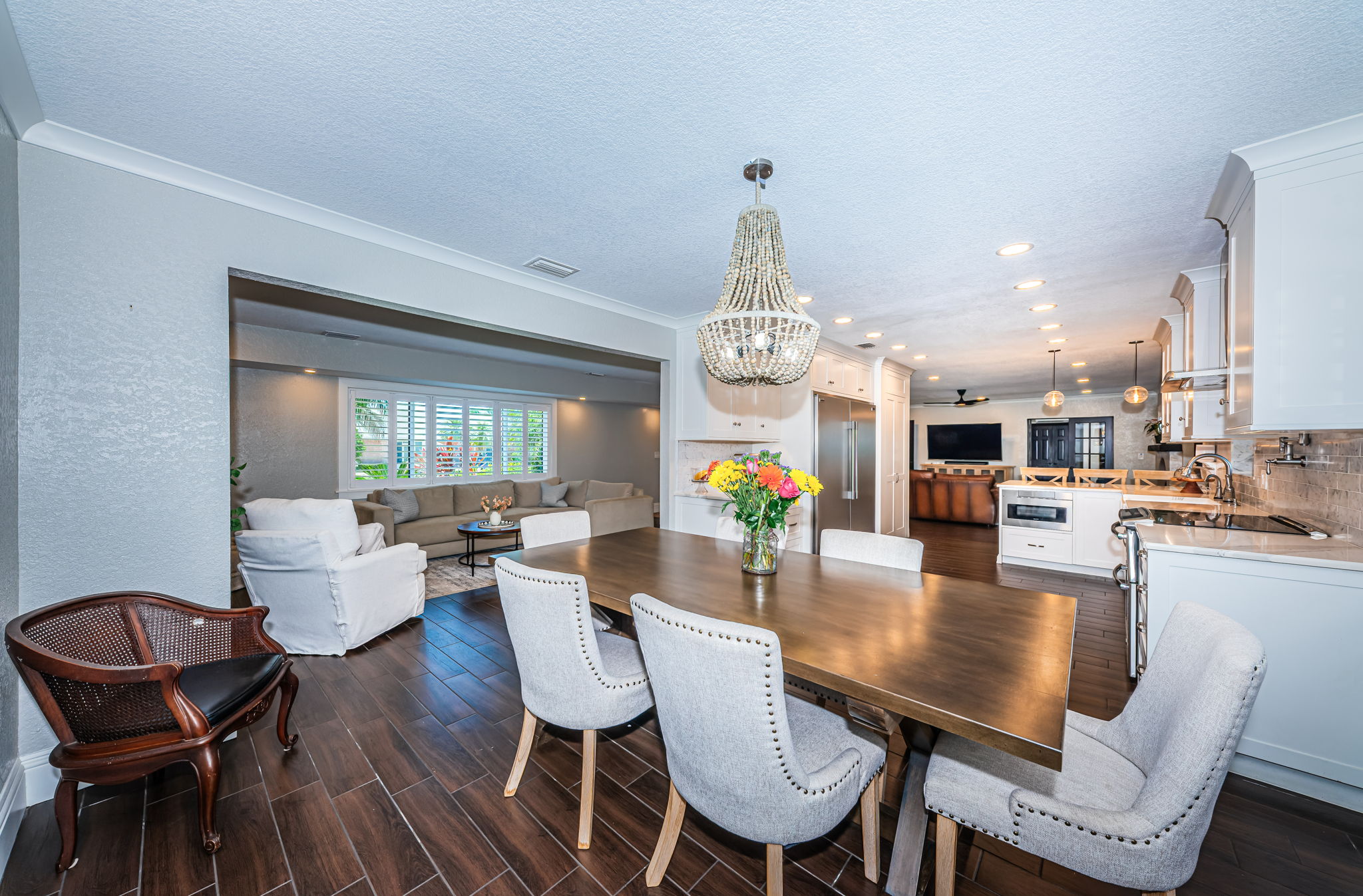 Dining Room 2-2