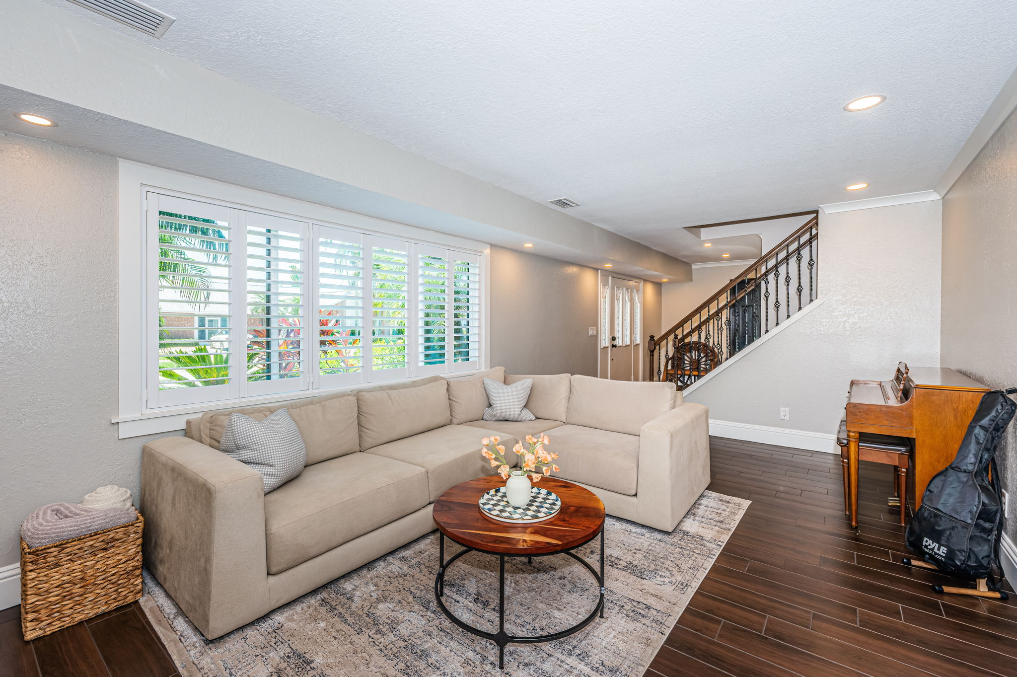 Living Room 1-2