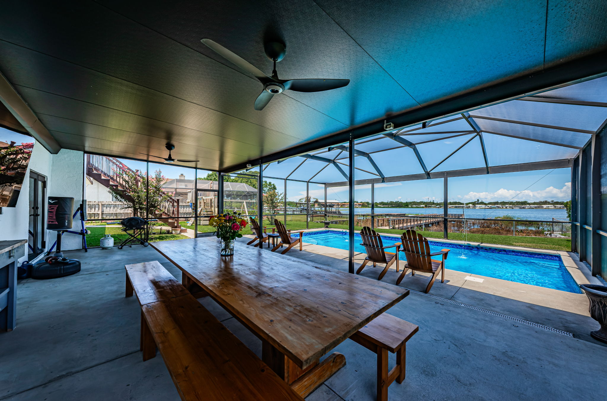 Patio 2-2