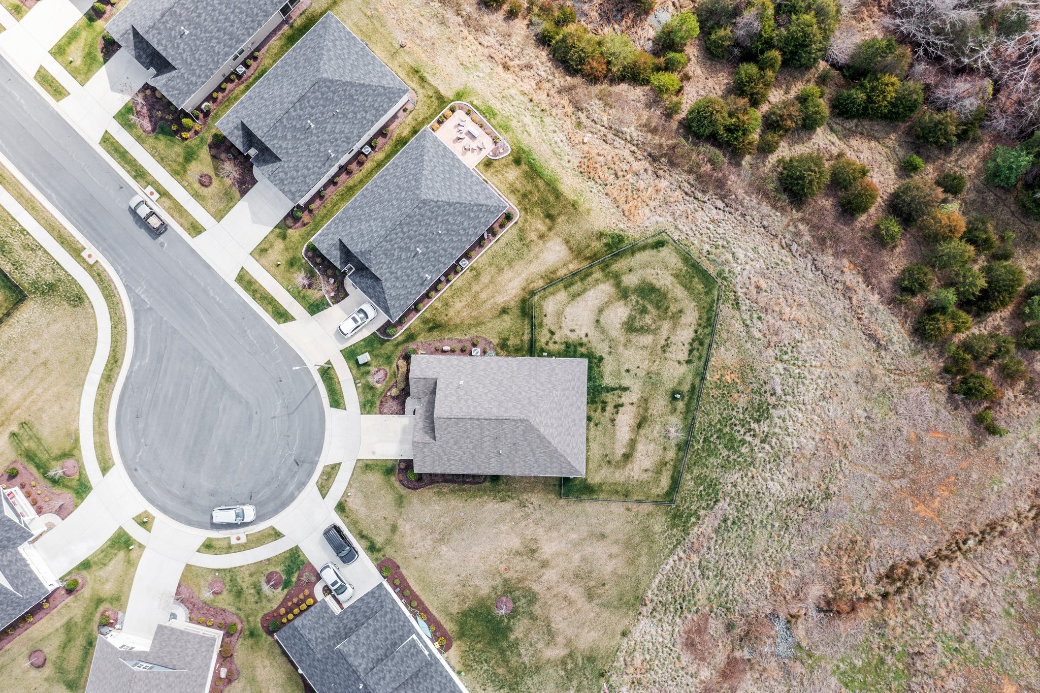 1087 Pentland Pl, Burlington, NC 27215, USA Photo 5