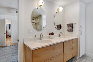 Master Vanity