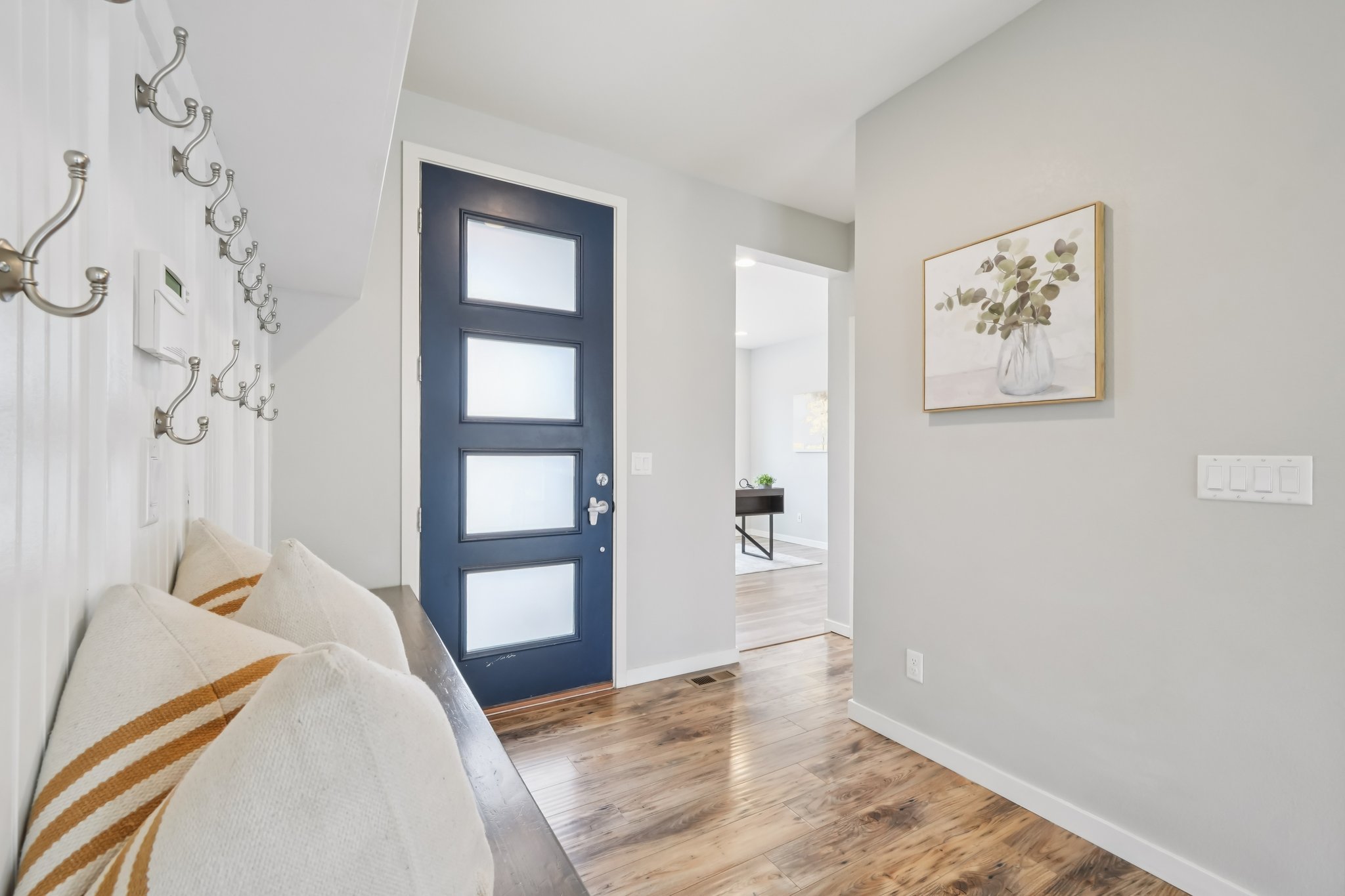 Touchstone Loop-S1403-004.jpg