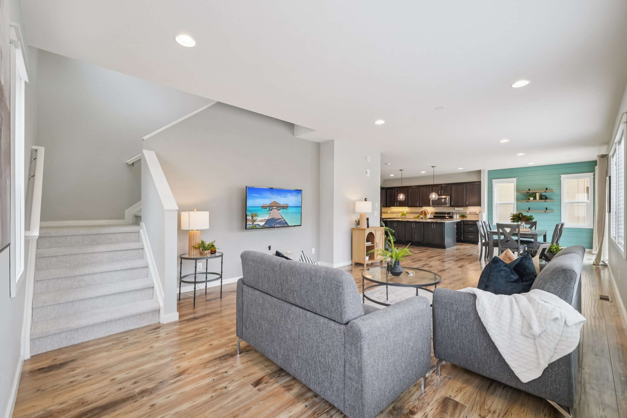 Touchstone Loop-S1403-008.jpg