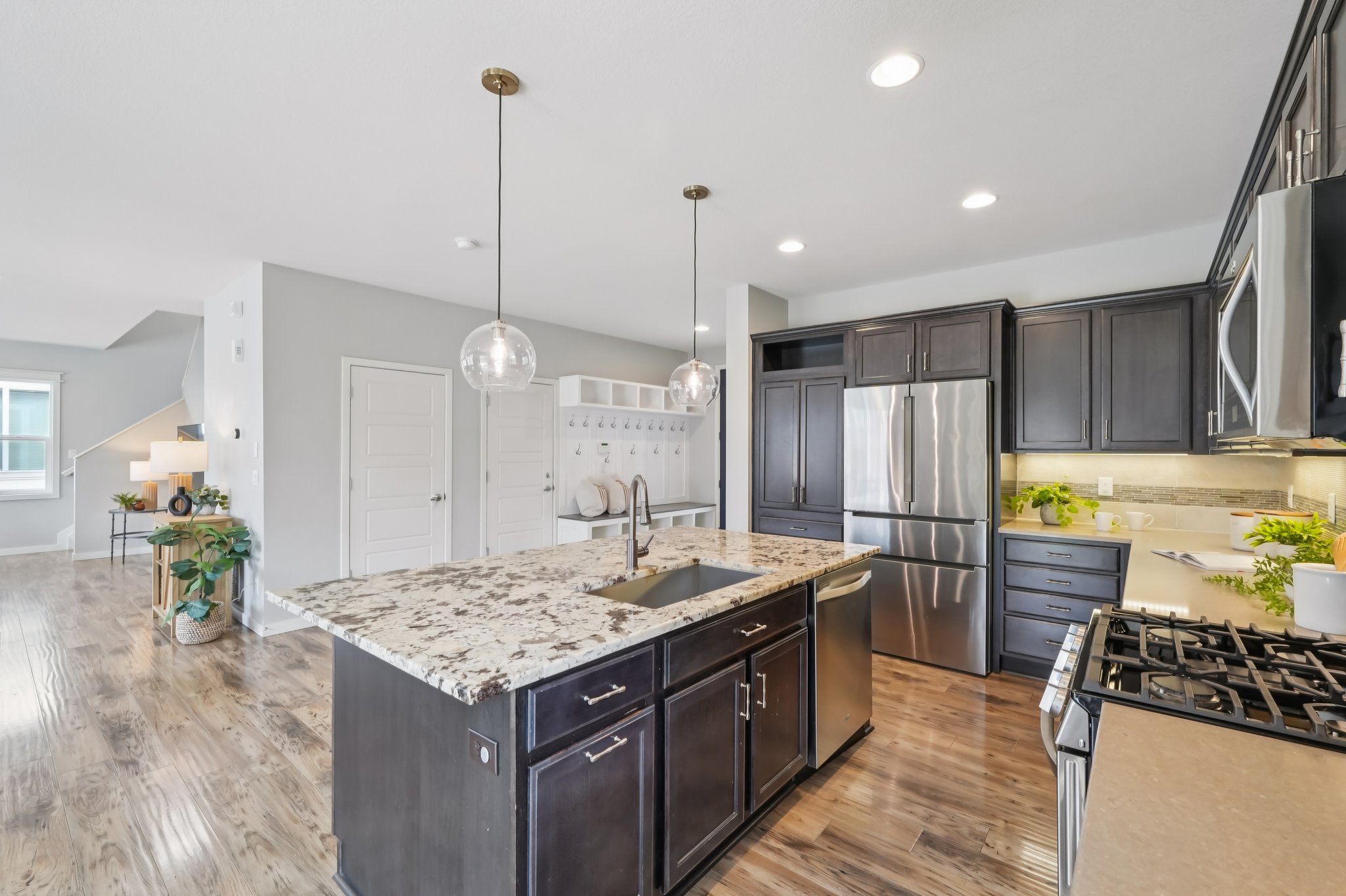 Touchstone Loop-S1403-015.jpg