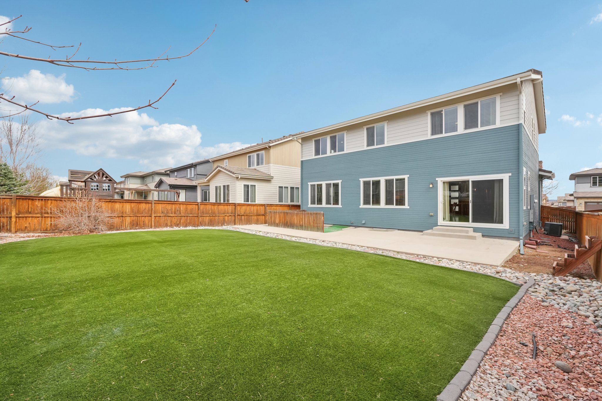 Touchstone Loop-S1403-059.jpg