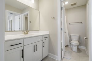  Photo 40