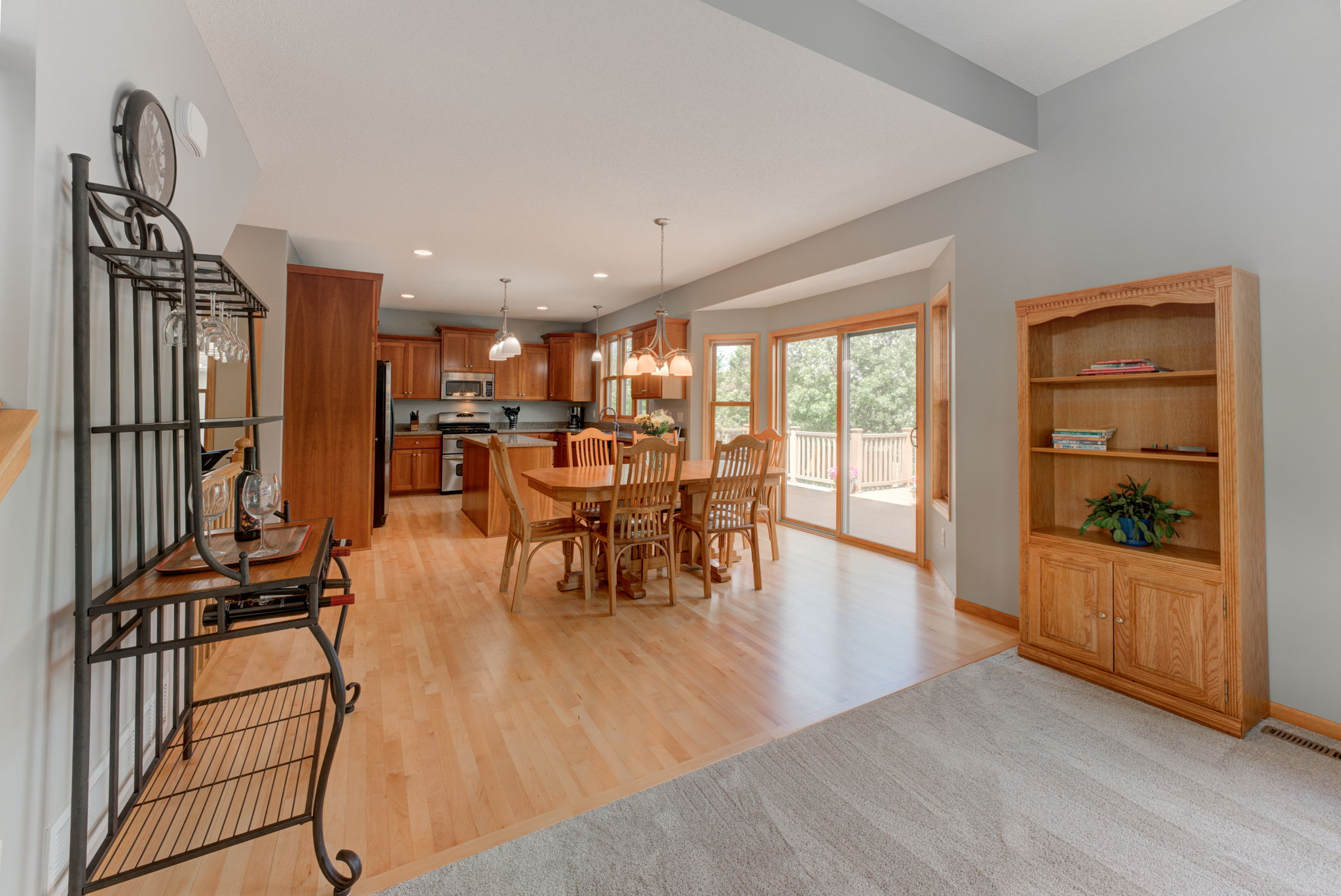 Kitchen/Eating Area