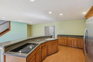 Shoreline Dr-S0808-010.jpg