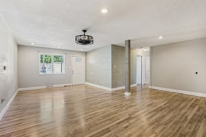 Shoreline Dr-S0808-013.jpg
