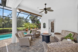 Pool Lanai 3