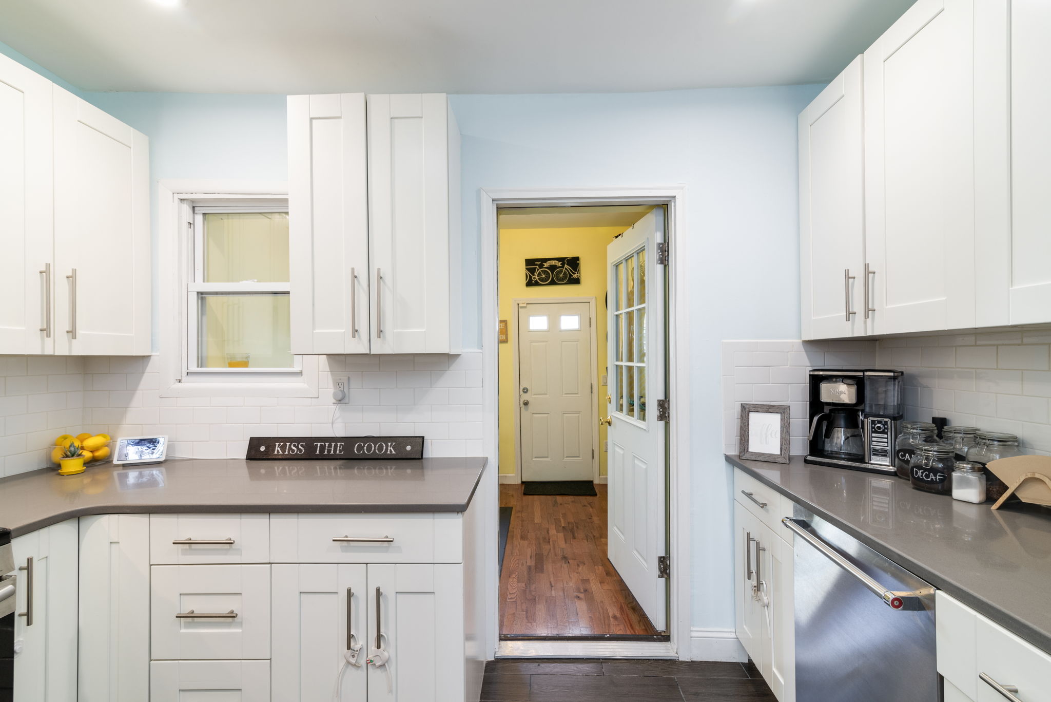  108A Magnolia Ave, Jersey City, NJ 07306, US Photo 11