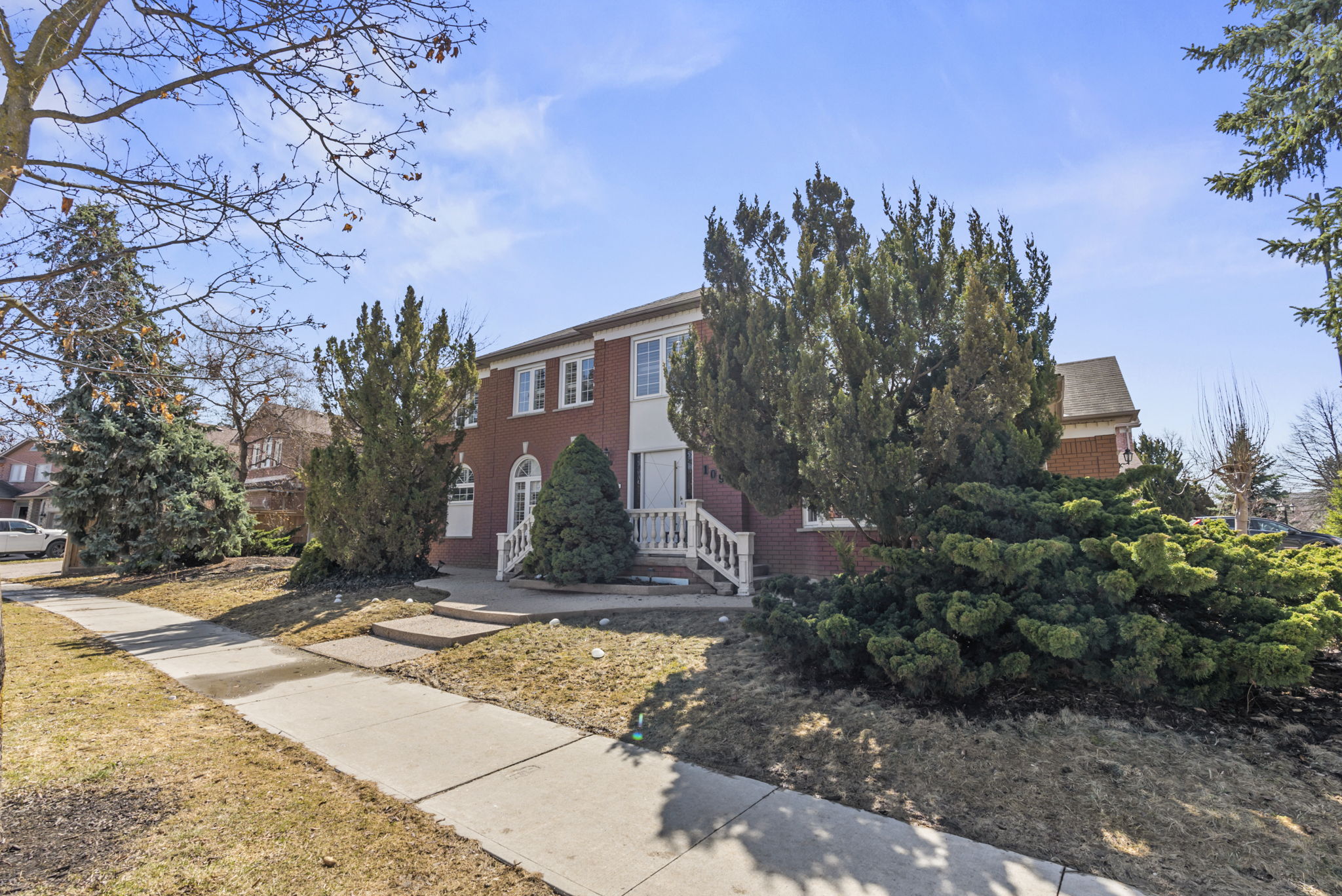 109 Angelina Ave Vaughan, ON L4L 8N9