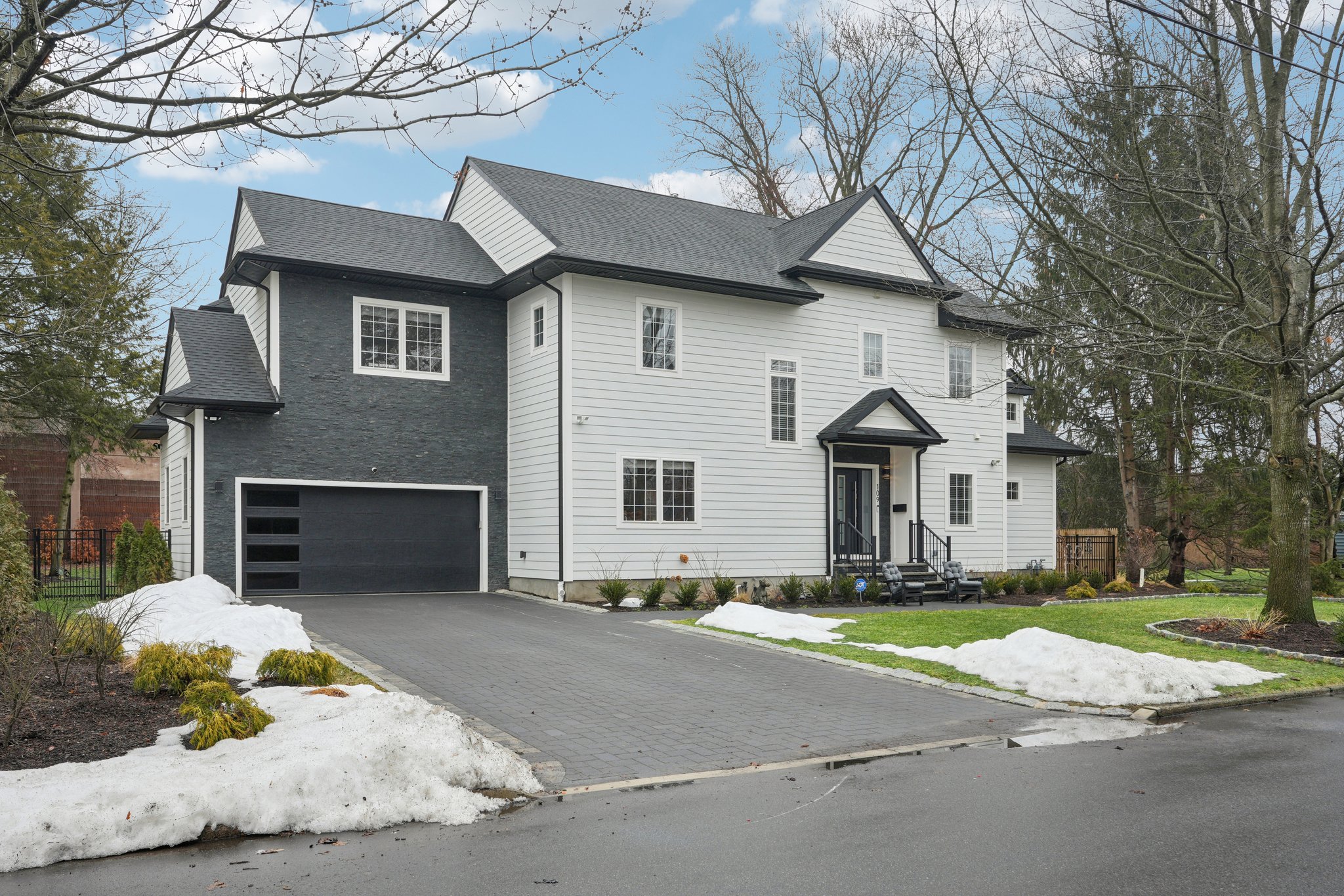 Arbor Dr-S0903-004 (2).jpg