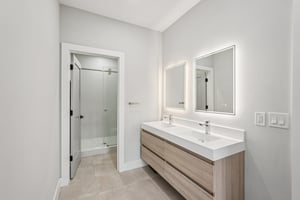 Arbor Dr-S0903-038 (2).jpg